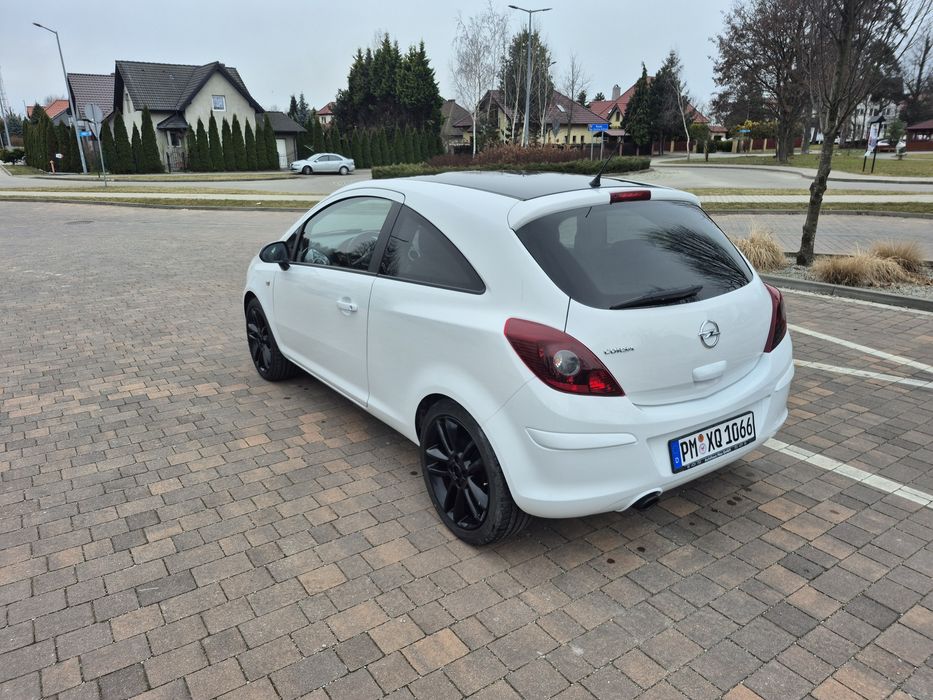 Opel Corsa 1.4 benzyna 2011r