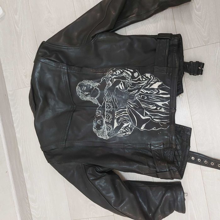 Шкіряна мотокуртка Hein Gericke чорного кольору.