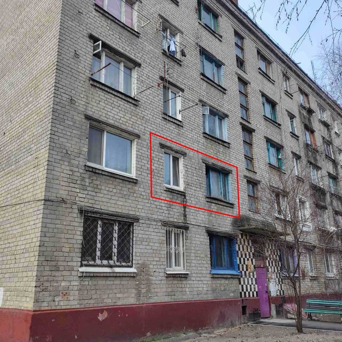 Продам кімнату у Центрі (вул. Перемоги) Торг