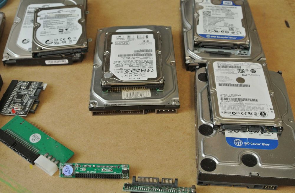 Dysk HDD 3,5" 2,5" ATA SATA adaptery pamięci taśmy kieszeń SSD M2 NVMe