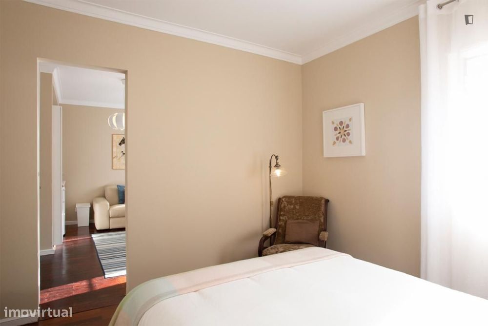 Apartamento com 1 quartos - localizado em Campolide Lisbon