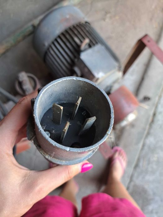 INDUKTA silnik motor