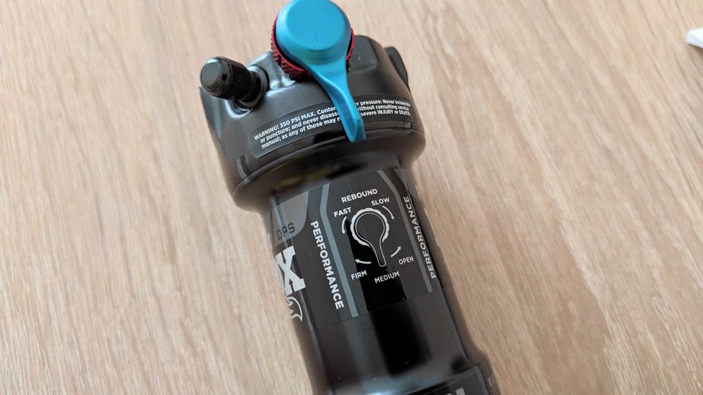 Задний амортизатор FOX Float Performance Trunnion (165x45mm)