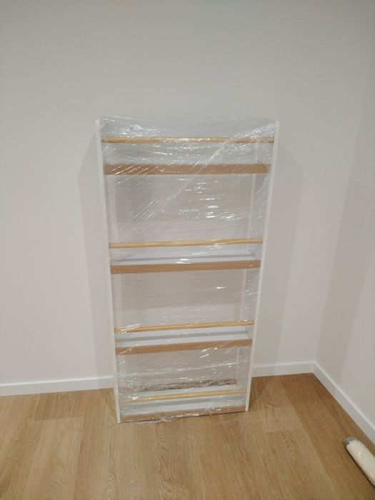 Vendo biblioteca criança