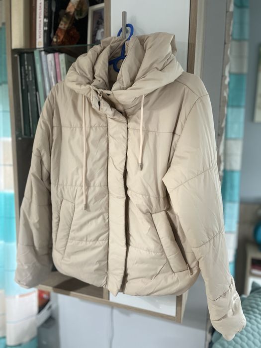 Nowa Bezowa kurtka wiosenna