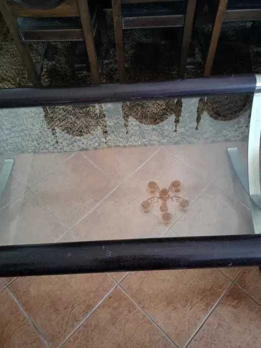 Mesa de Centro Moderna – Elegante e Robusta