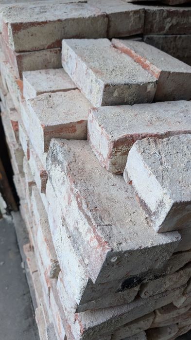 Cegła poniemiecka pełna