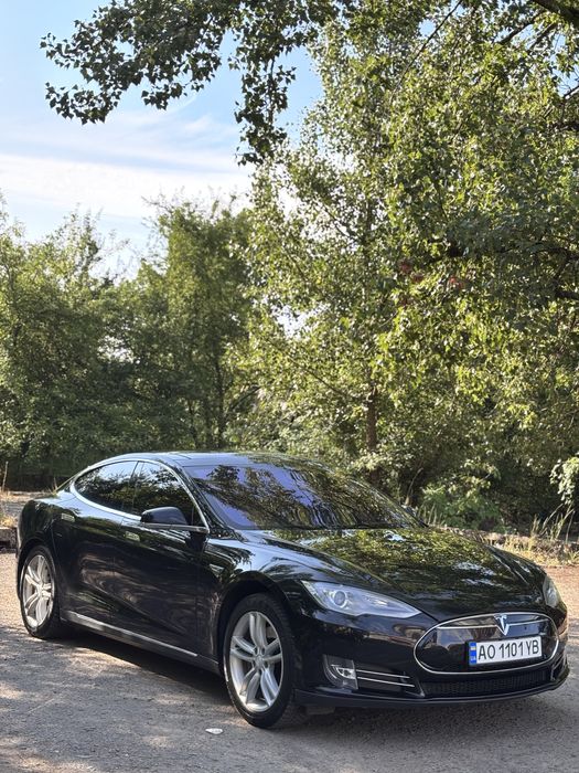 Tesla model S 85 європа