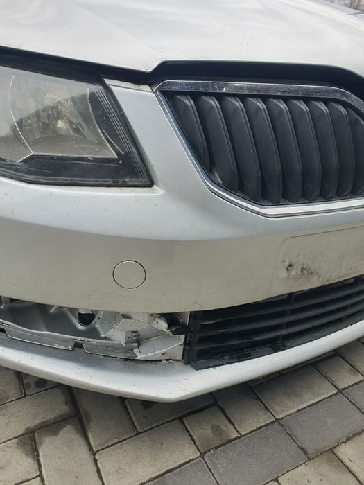 Бампер передній Skoda Octavia a7 шкода а7 дорестайл LA7W
