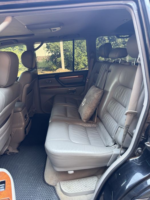 Продам Lexus LX470