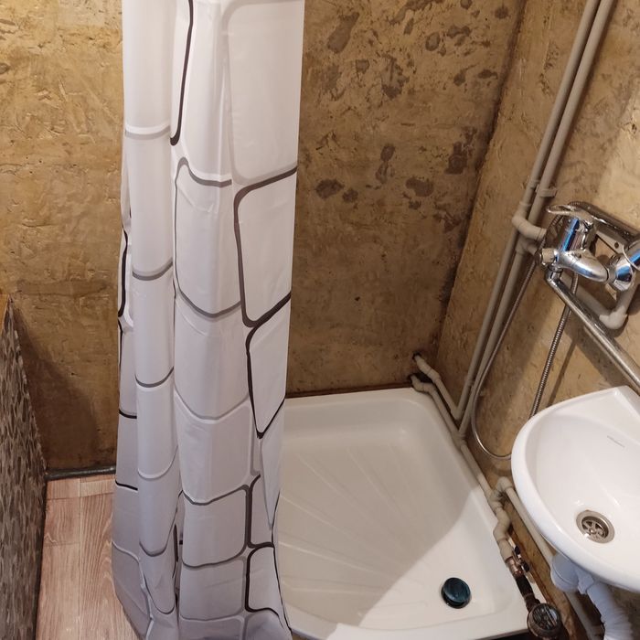 Однокімнатна ,район Критого ринку!