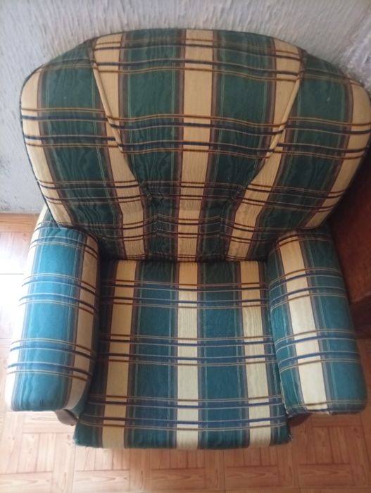 Conjunto sofá e poltrona
