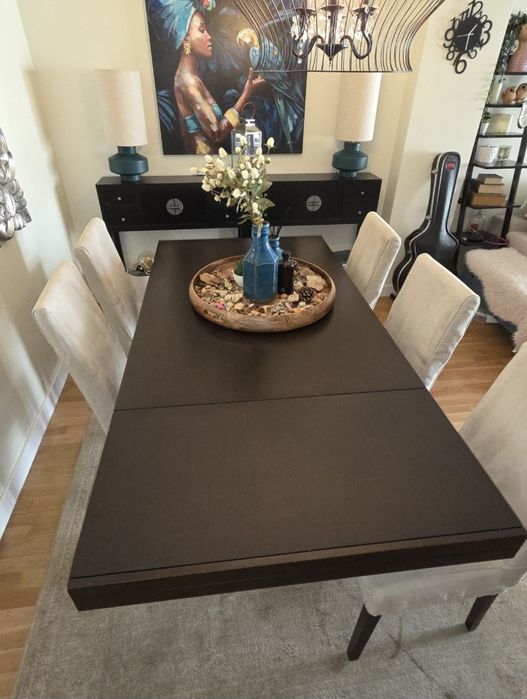 Mesa de jantar maciça extensível