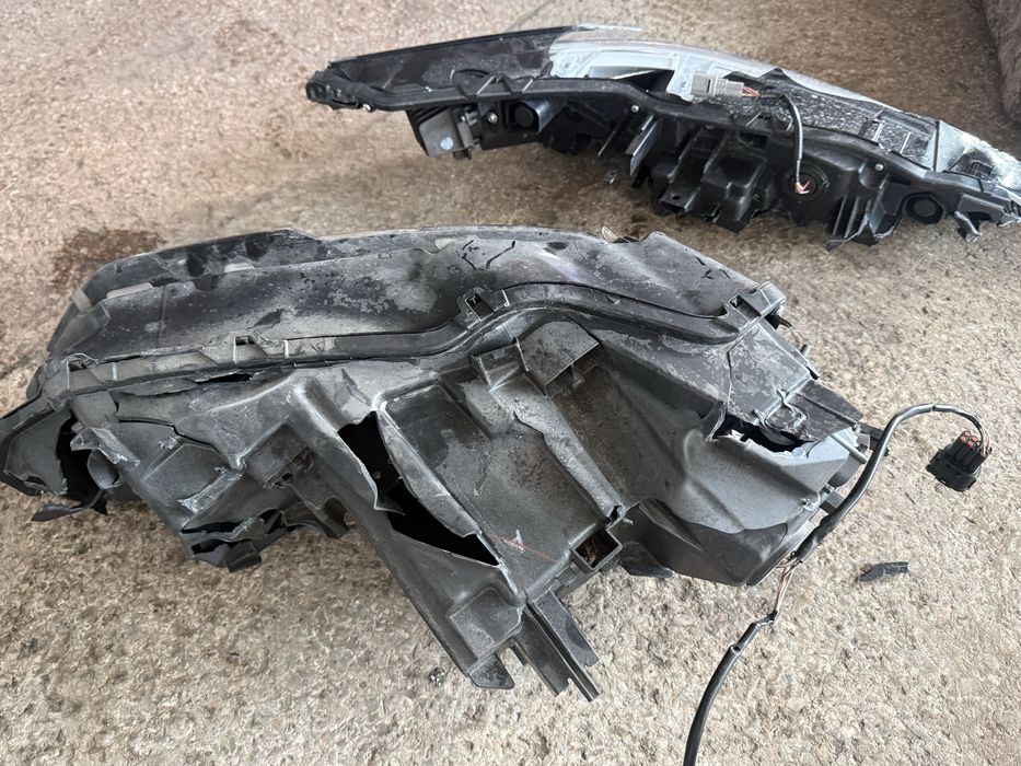 Фари на Ніссан Рог Т33