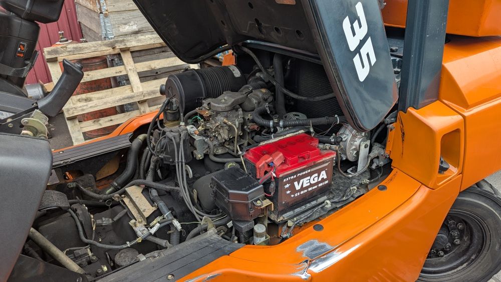 Продам вилковий навантажувач Toyota 02-7fg35