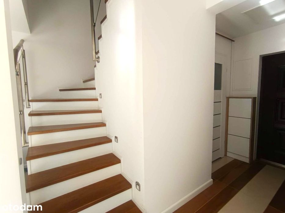 Segment Skrajny 110m2 z ogródkiem i tarasem w dobrej lokalizacji