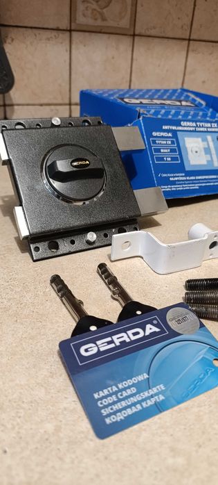 Zamek nawierzchniowy Tytan GERDA ZX ATEST KLASA 7