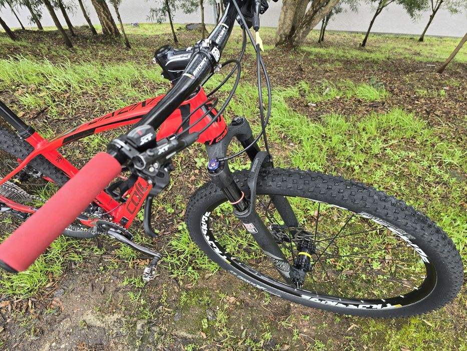 Btt coluer poison 29 toda xt reba e mavic m