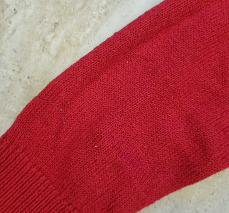 Sweter 158 pierniczek piernik na święta świąteczny zimowy czerwony