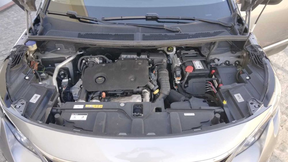 Peugeot 5008 1.5 BlueHDi Allure