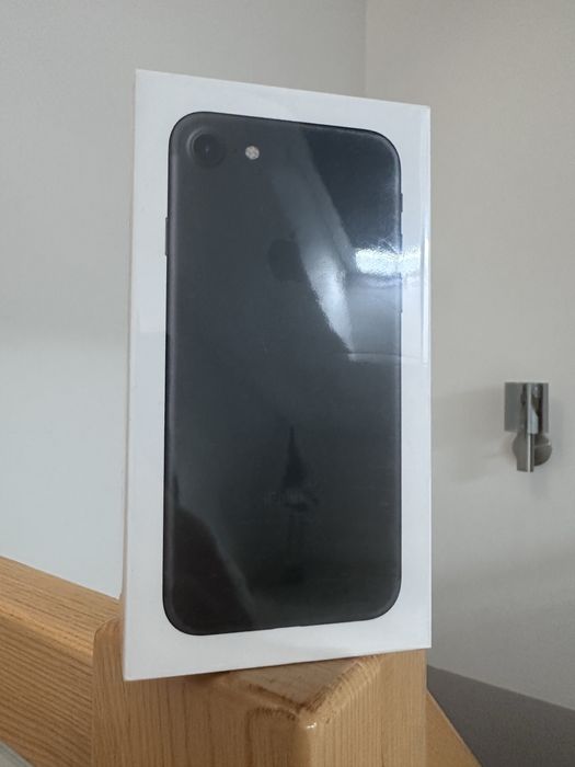 Iphone 7 - Nowy zafoliowany!
