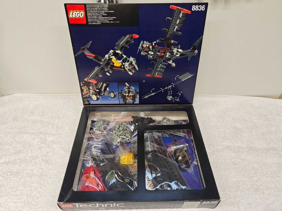 Lego Technic 8836 "Sky Ranger"; 1992; [77]