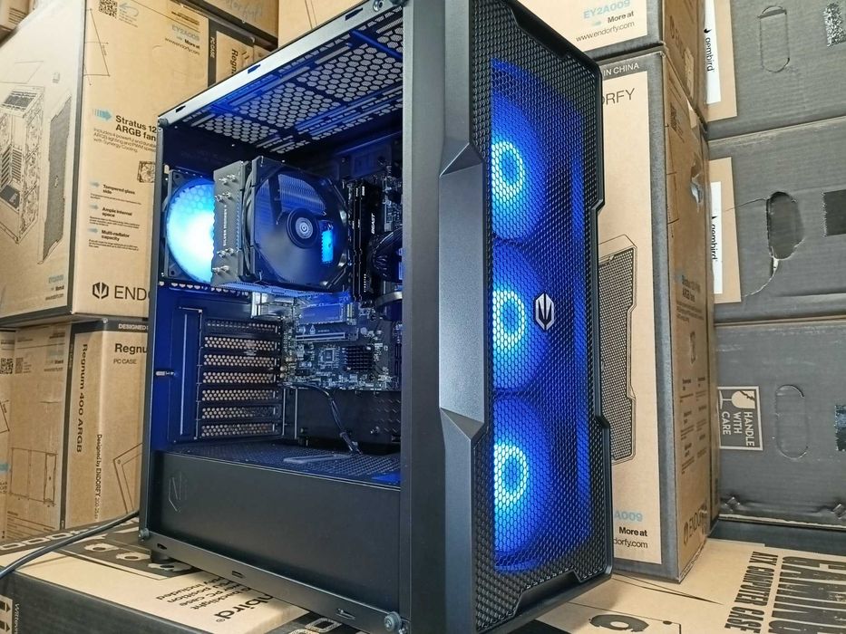 Nowy Komputer Gamingowy Ryzen 7 7800X3D 64GB 2TB SSD RTX 5070 TI 16GB