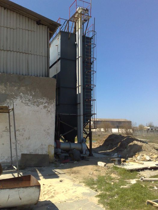 Норія, елеватор, норія зернова, ковшовий елеватор, норія для піску