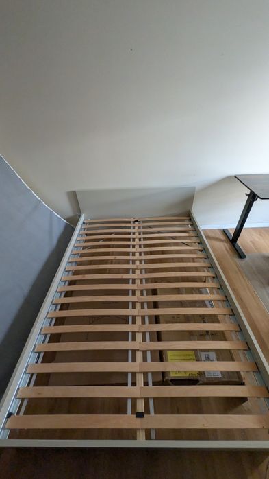 Vendo conjunto Cama e colchão IKEA