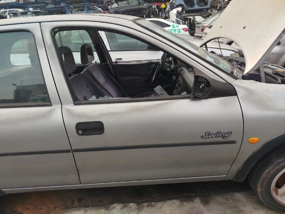 Porta frente direita OPEL Corsa B