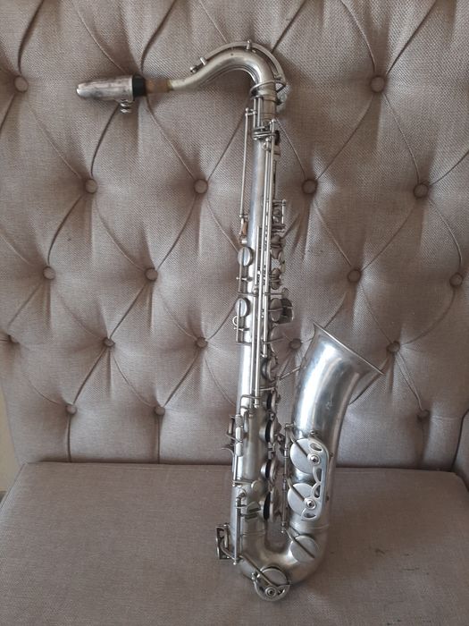 Саксофон тенор Амати Классик Делюкс