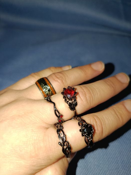 Продам біжутерію, каблучки