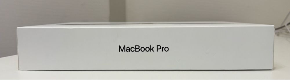 Macbook Pro (13.3 дюймів, 2017)