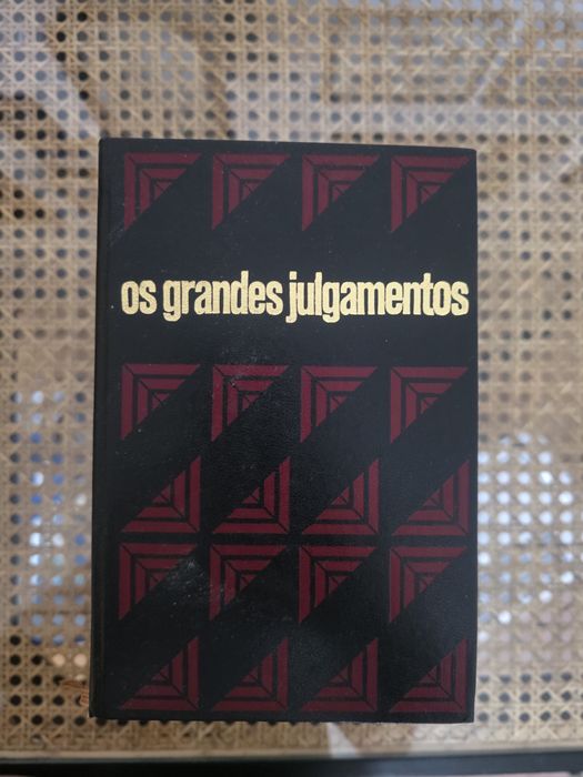 Coleção os Grandes Julgamentos