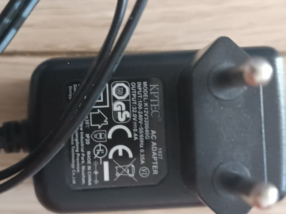 _._ Odkurzacz pionowy Bosch 25.2V Flexxo Serie 4 - zasilacz, ładowarka