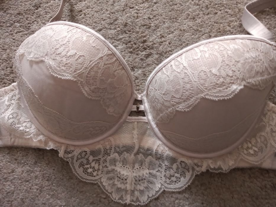 Biustonosz 85C beżowy