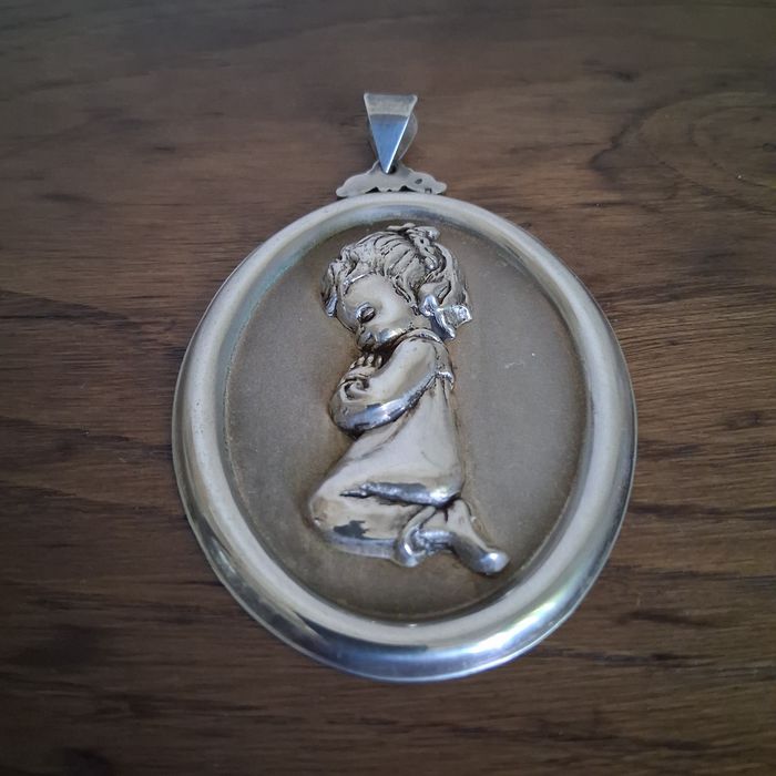 Medalha Menina em Prata