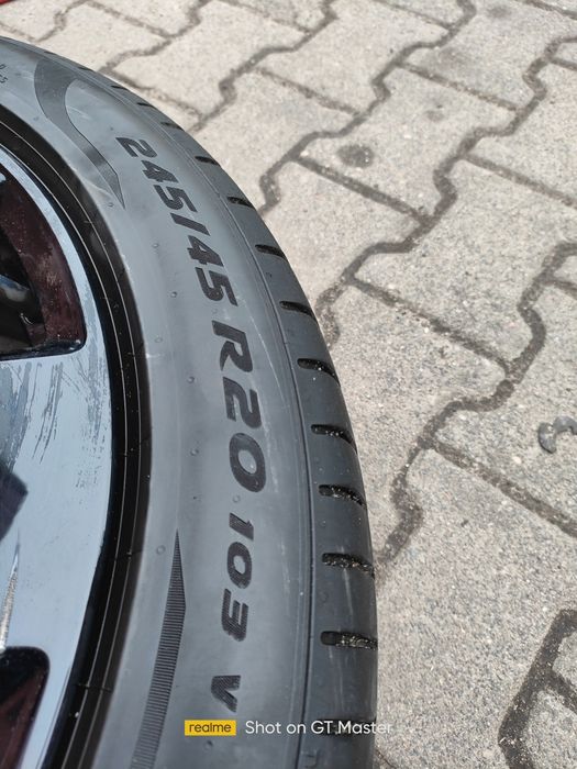 Pirelli P ZERO VOL 245/45/20