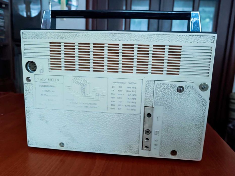 Радио приемник VEF 201 рабочий