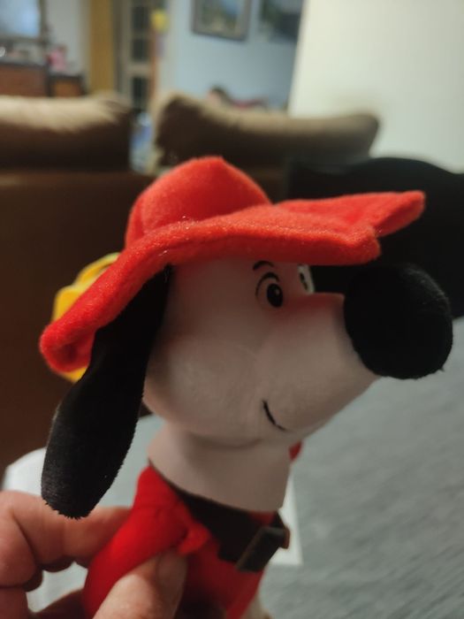 Peluche Dartacão.
Peluche do personagem Dartacão, conhecido pela sua r