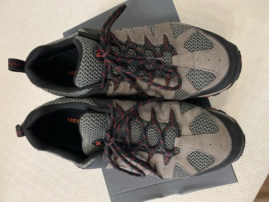 Vendo Merrell tam 42