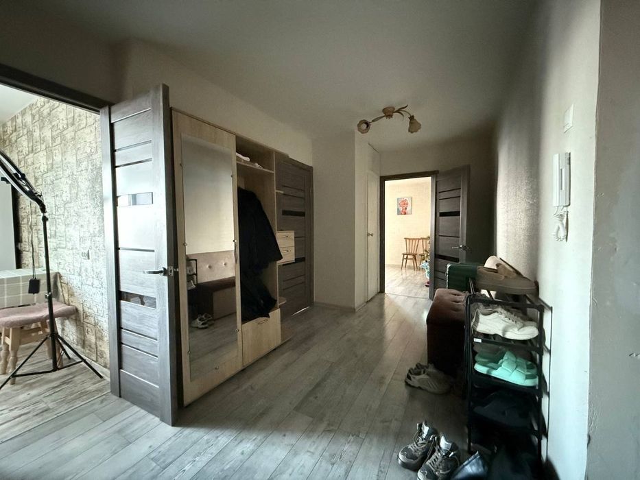 Продаю 2к квартиру в классном доме в хорошем месте