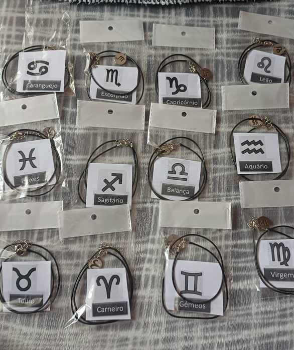 Colares de signos