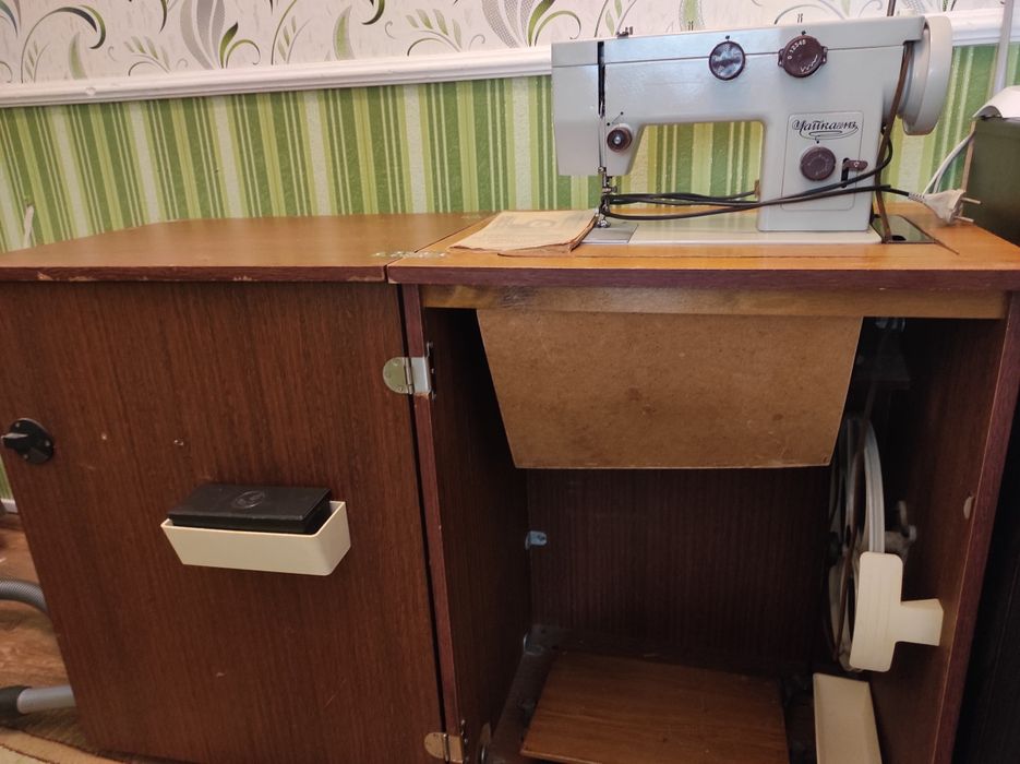 Продам швейна машинка і оверлок