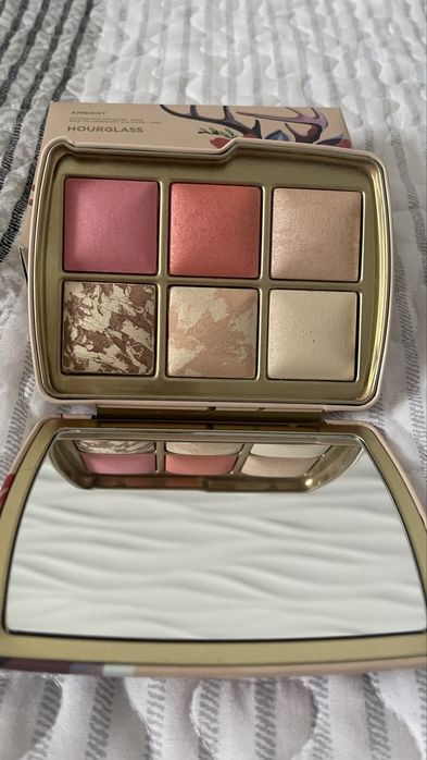 Палетка Hourglass Олень