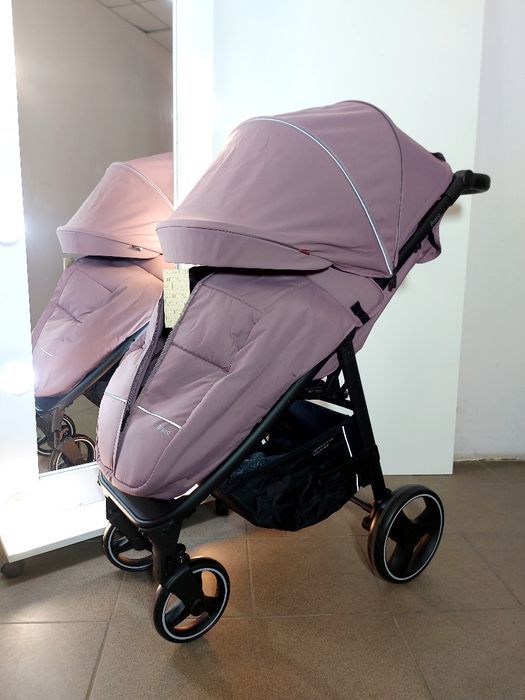 Прогулянка Carrello Bravo 2025 року з чохлом в колір коляски