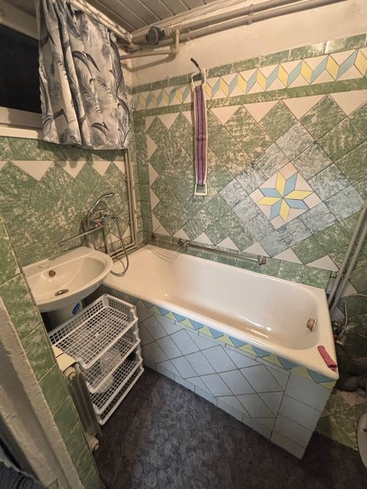 Здам 4 кімнатний будинок