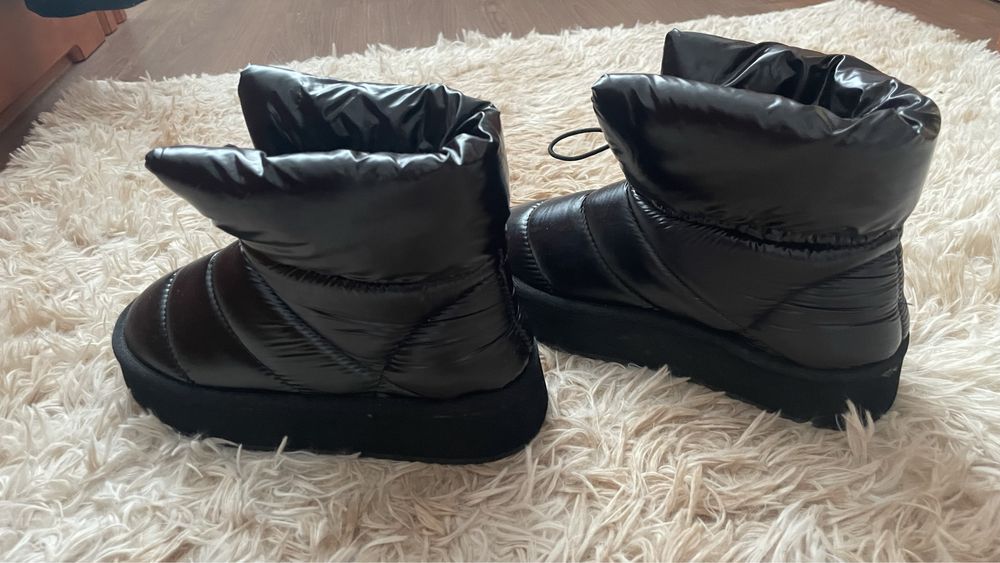 Дитячі чобітки, розмір 34