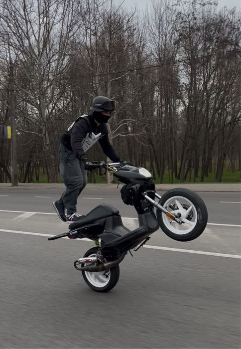 Yamaha Slider stunt