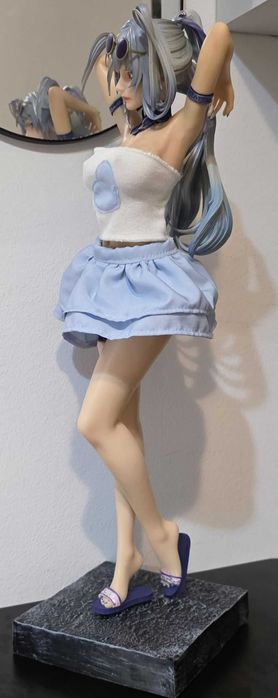 Figurka anime 44 cm.